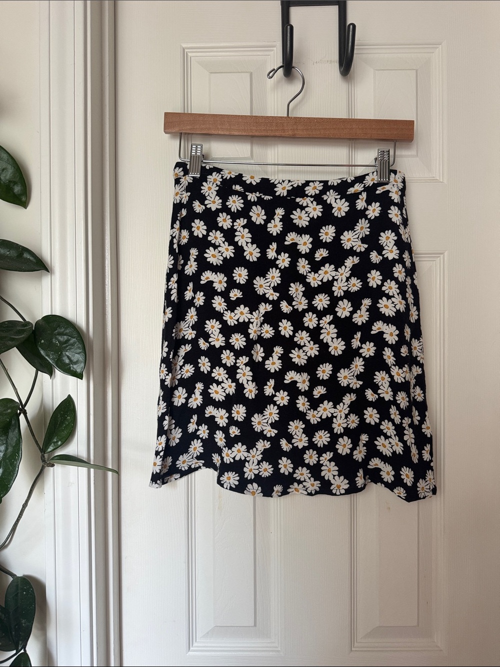 Altered-Reformation Black A-Line Skirt with White & Yellow Daisy Print